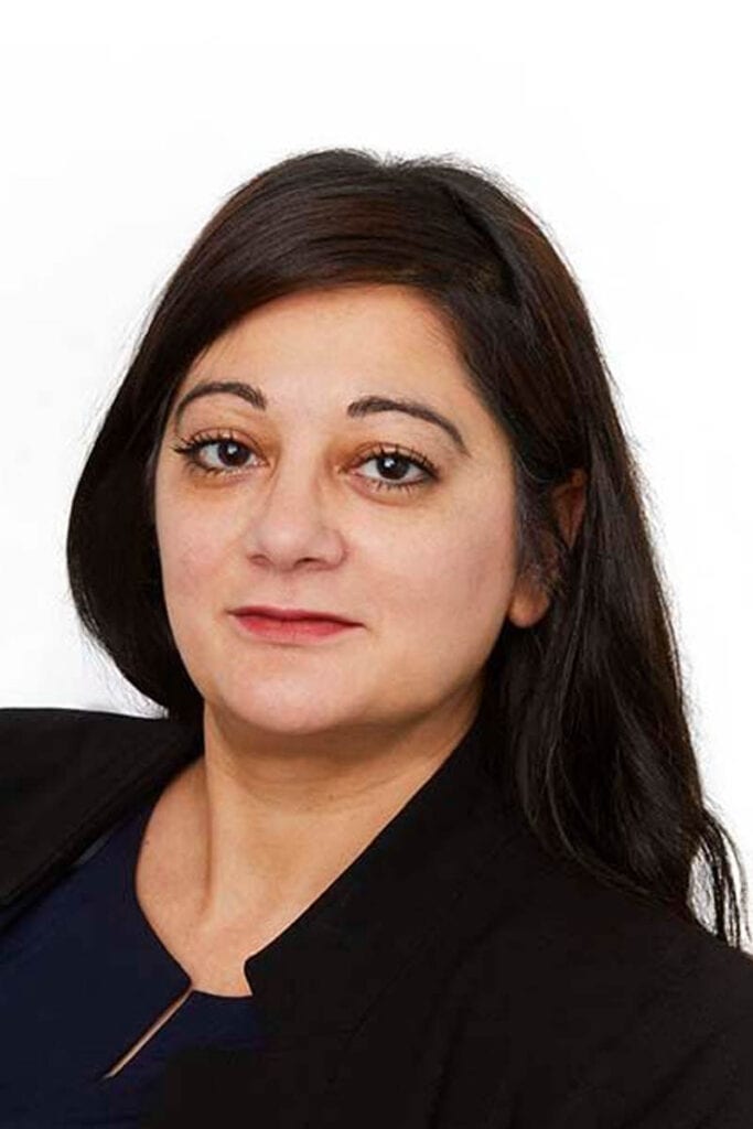 shazia saliheen headshot